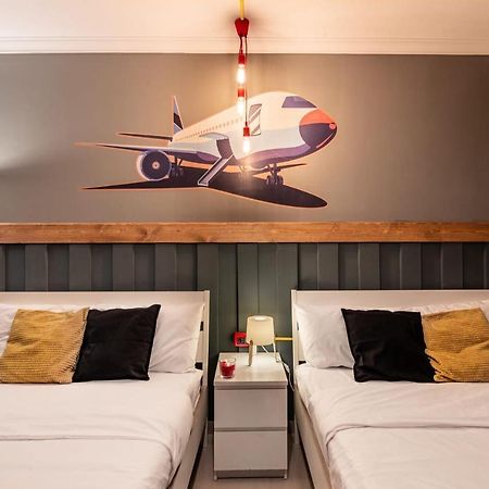 The Terminal 2 Stay - Steps From Nightlife And Airport Каїр Екстер'єр фото