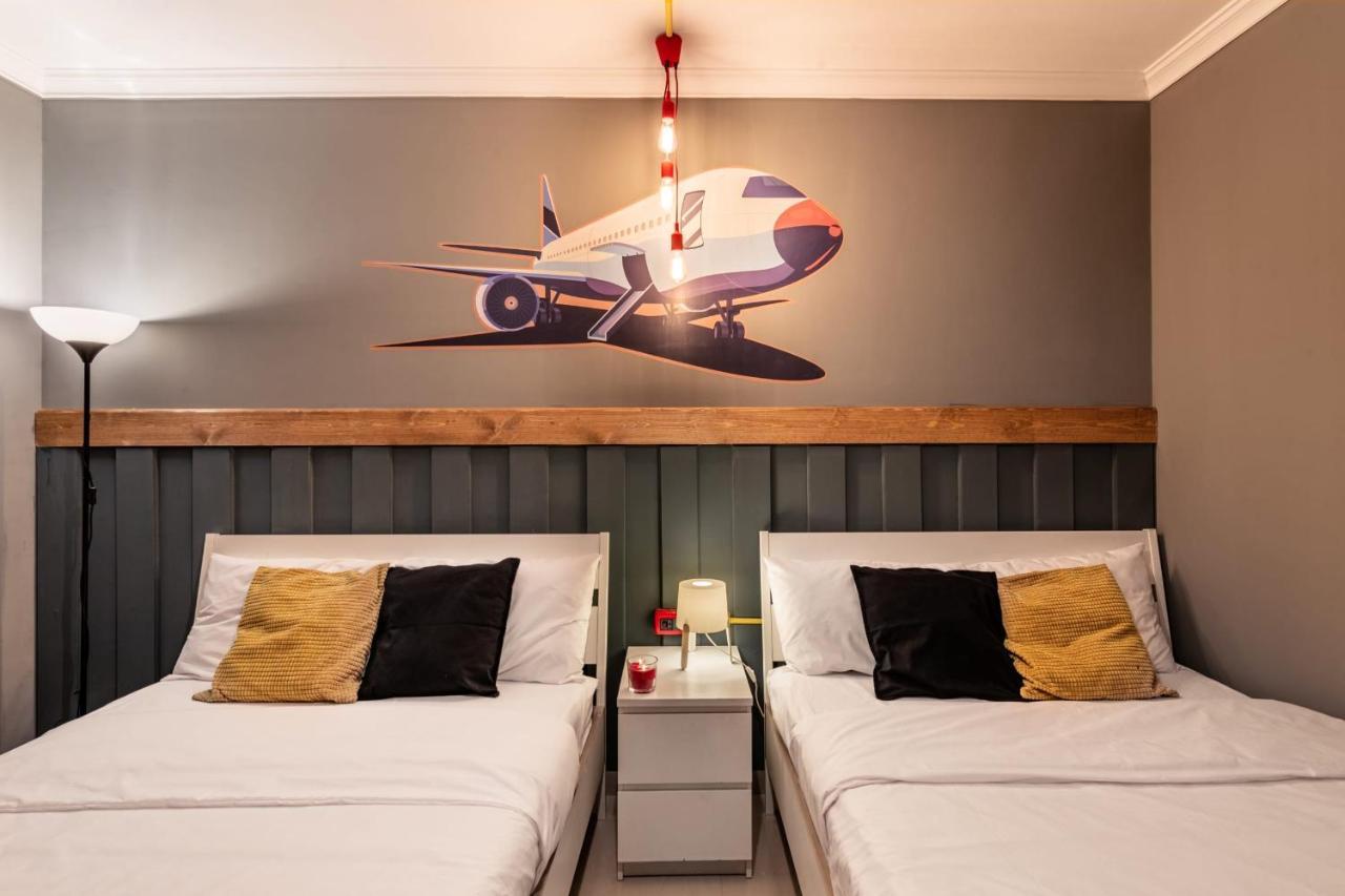 The Terminal 2 Stay - Steps From Nightlife And Airport Каїр Екстер'єр фото