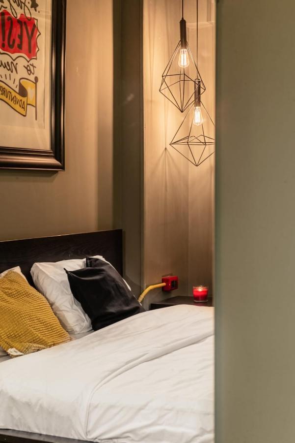 The Terminal 2 Stay - Steps From Nightlife And Airport Каїр Екстер'єр фото